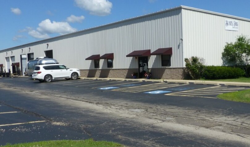 10038 Clow Creek Rd, Plainfield, IL for sale - Building Photo - Image 1 of 1