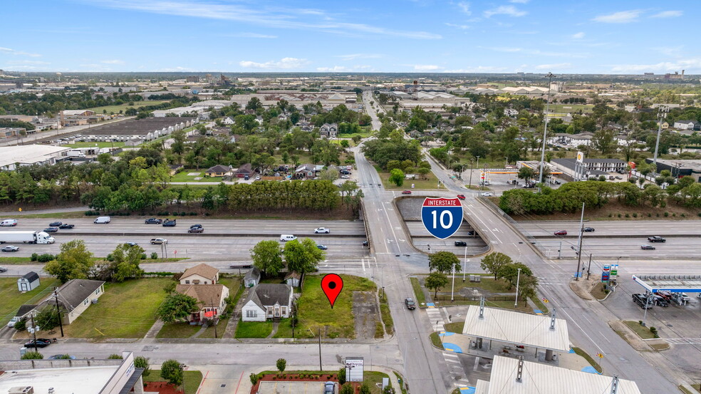 5512 Tremper St, Houston, TX for sale - Building Photo - Image 1 of 11