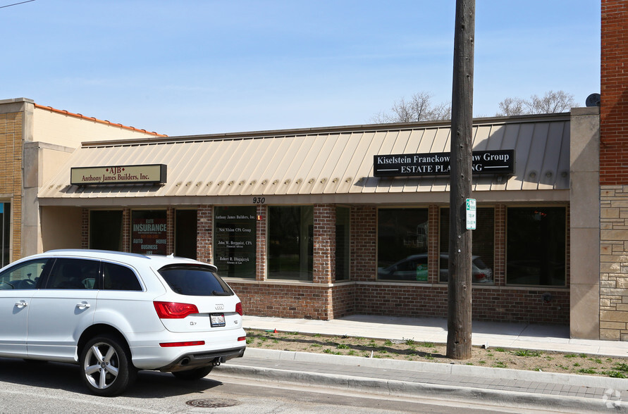 930 E Northwest Hwy, Mount Prospect, IL for lease - Building Photo - Image 3 of 3