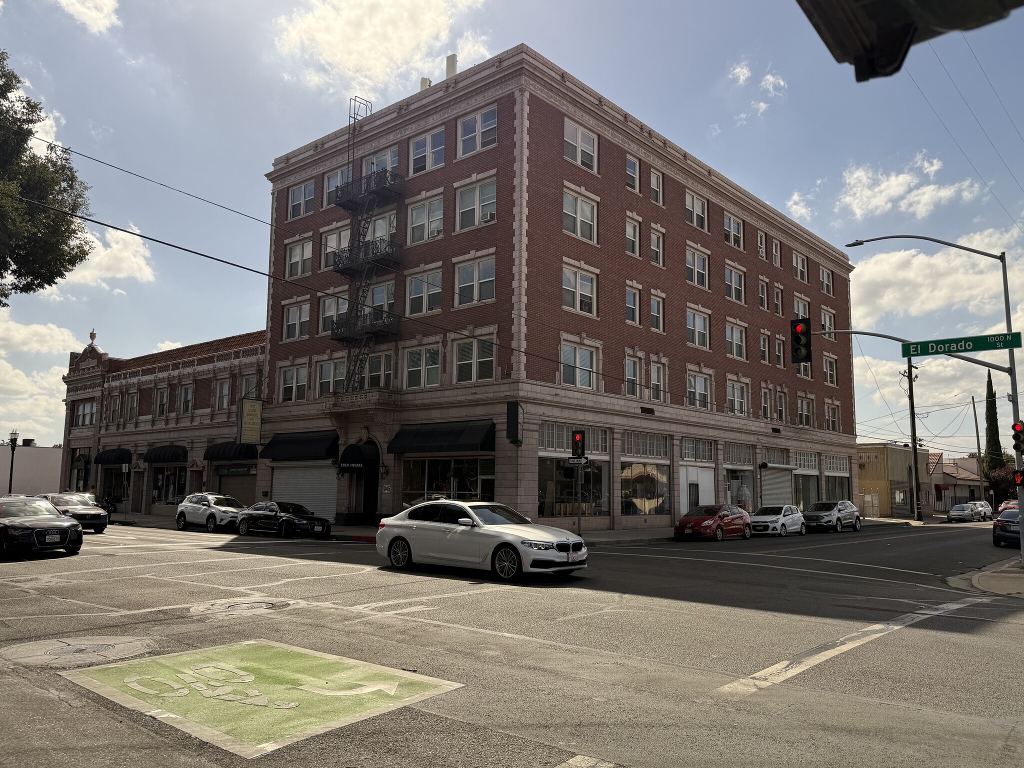 945 N El Dorado St, Stockton, CA for lease Building Photo- Image 1 of 6