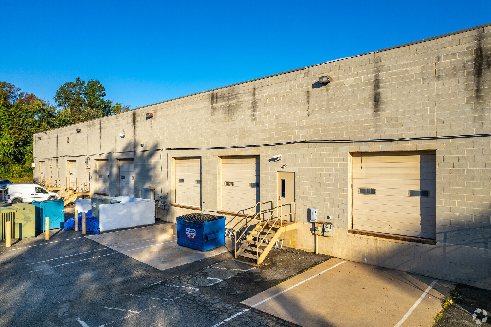 29472995 Dutton Mill Rd, Aston, PA 19014 James Building