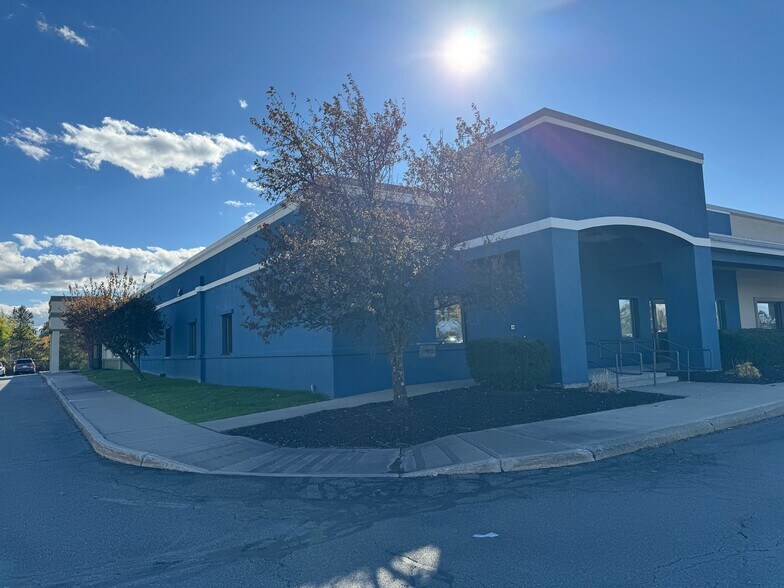 1 Johnson Rd, Latham, NY for lease - Building Photo - Image 2 of 6