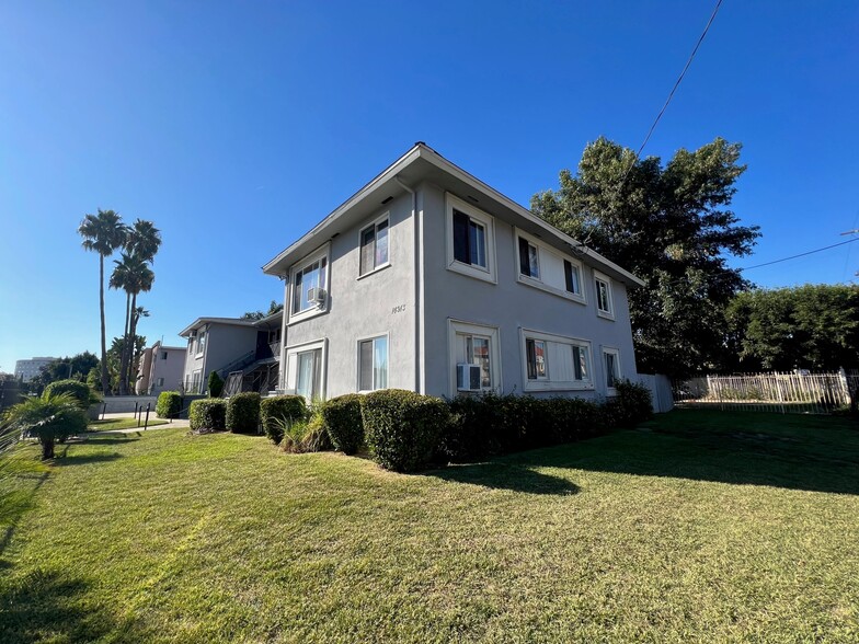 14913 Hartland St, Van Nuys, CA for sale - Building Photo - Image 1 of 1