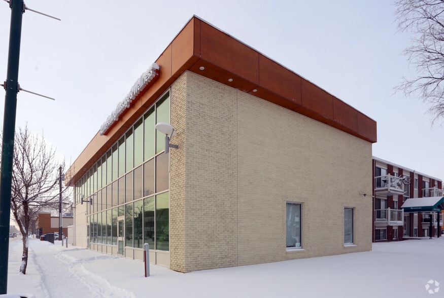 11104 107th Ave, Edmonton, AB for lease - Building Photo - Image 2 of 3