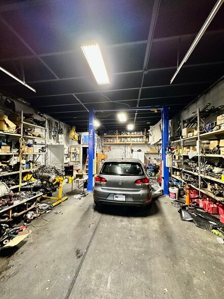 9321 SE Stark St, Portland, OR for sale - Building Photo - Image 3 of 18