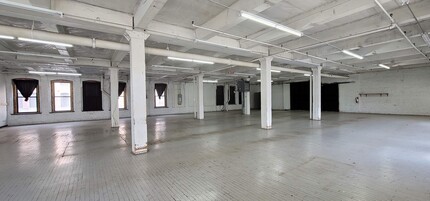 1100 W Cermak Rd, Chicago, IL for lease Interior Photo- Image 2 of 7