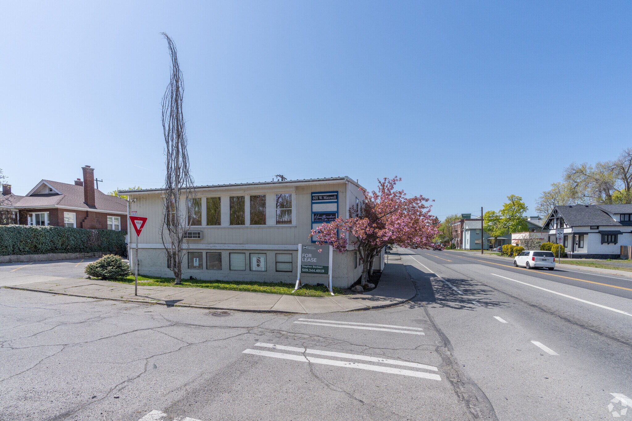 601 W Maxwell Ave, Spokane, WA for lease Primary Photo- Image 1 of 5
