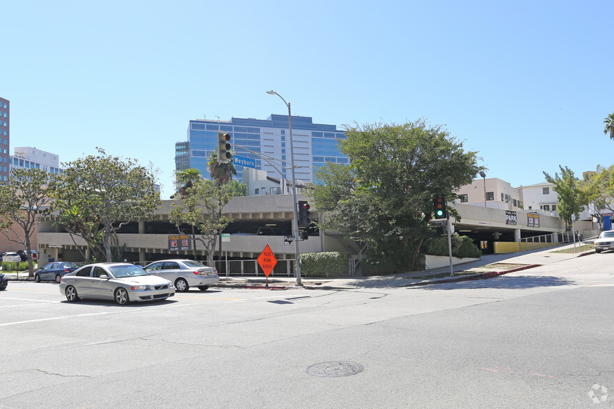 1015 Hilgard Ave, Los Angeles, CA for sale - Building Photo - Image 1 of 6