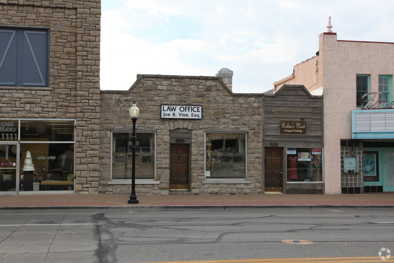 1111311115 Johnson Dr, Shawnee, KS 66203