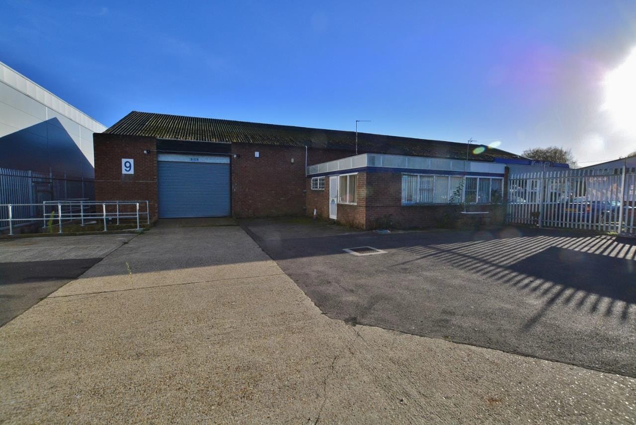 6 Viking Way, Bar Hill for sale Primary Photo- Image 1 of 1