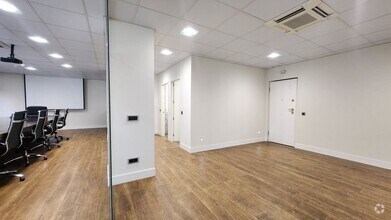 Office in Madrid, Madrid for lease Interior Photo- Image 2 of 7