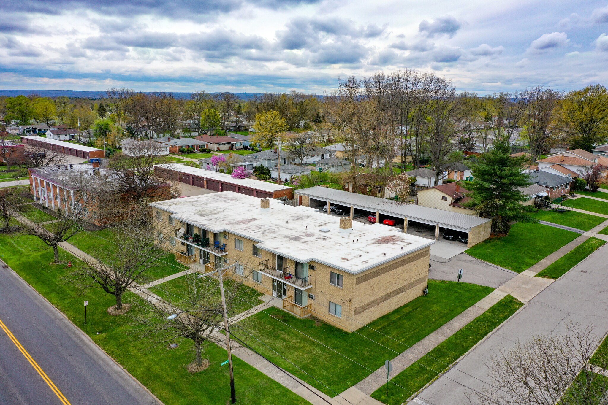 5896 Lee Rd S, Maple Heights, OH for sale Primary Photo- Image 1 of 1