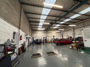 Young St, Bradford for lease Interior Photo- Image 1 of 2