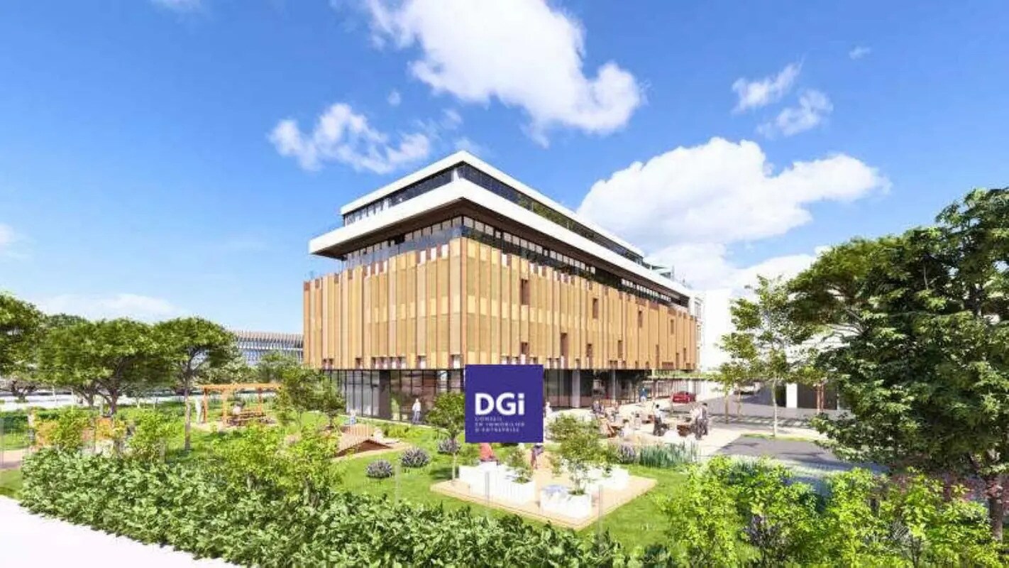 Retail in Nîmes for lease Building Photo- Image 1 of 6