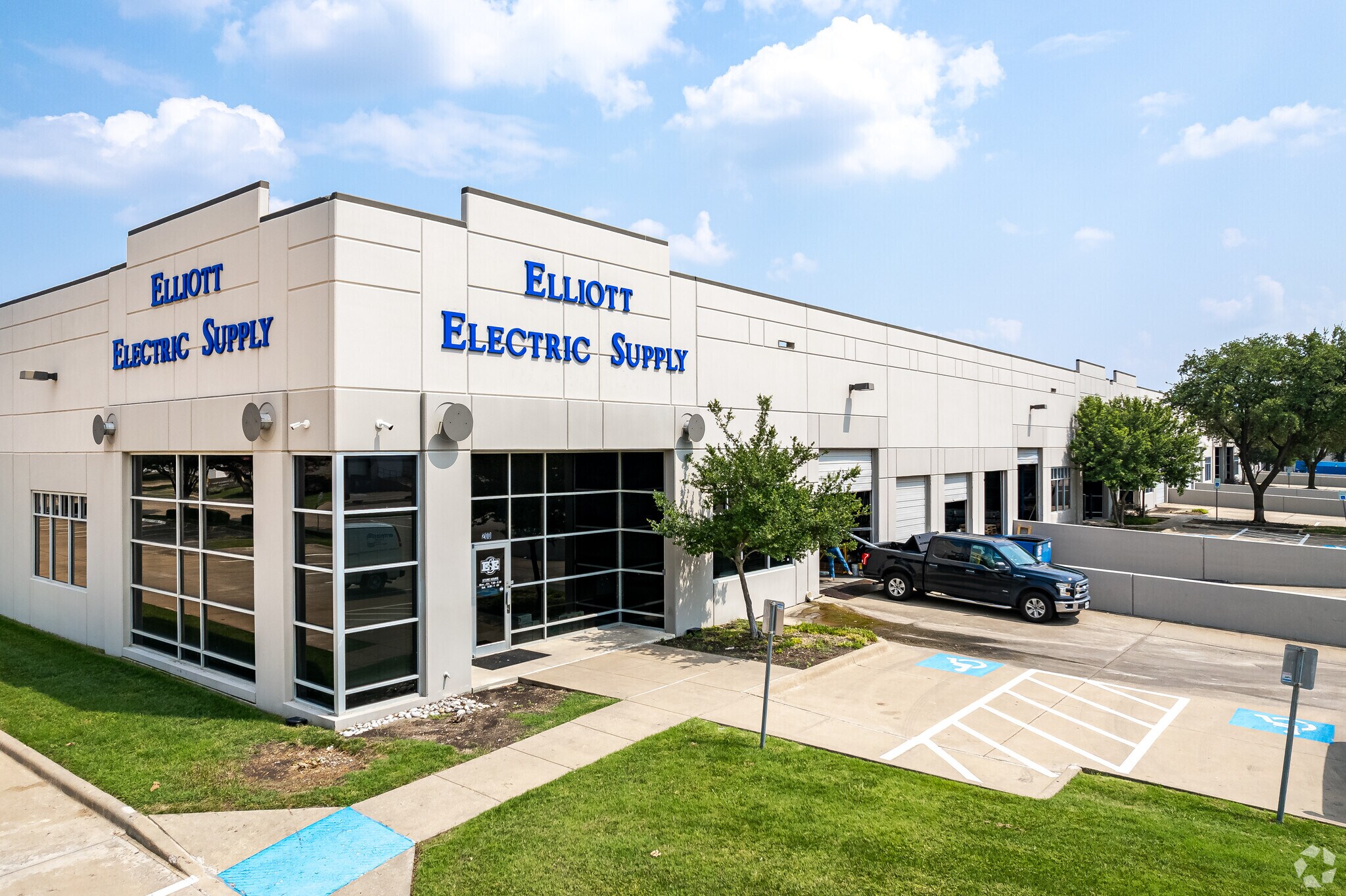 2700 Summit Ave, Plano, TX for sale Building Photo- Image 1 of 1