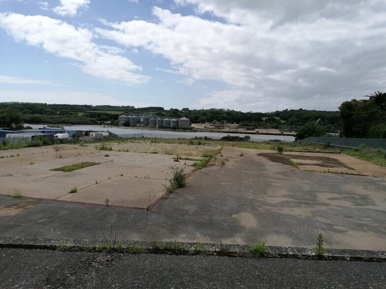 Kingston Rd, East Cowes for lease - Other - Image 1 of 5