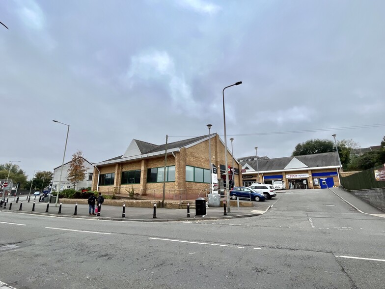 Broadway, Pontypridd for lease - Building Photo - Image 2 of 13