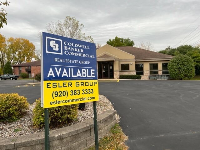 145 W Calumet St, Appleton, WI for sale - Building Photo - Image 1 of 1