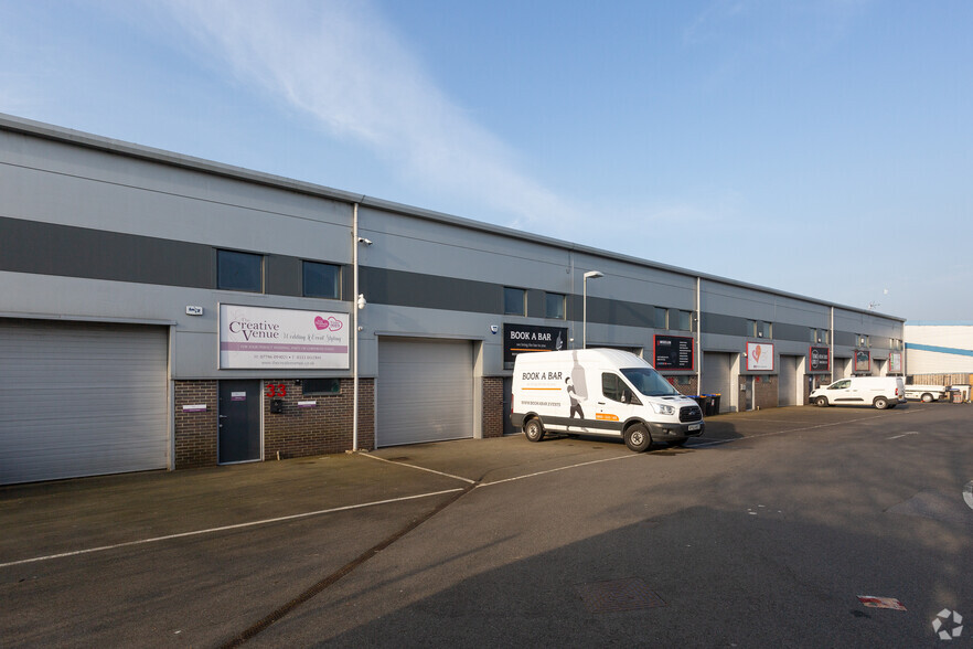 Bircholt Rd, Maidstone for lease - Primary Photo - Image 1 of 4