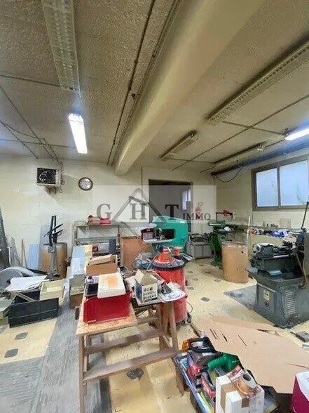 Industrial in Romainville for sale - Interior Photo - Image 3 of 14