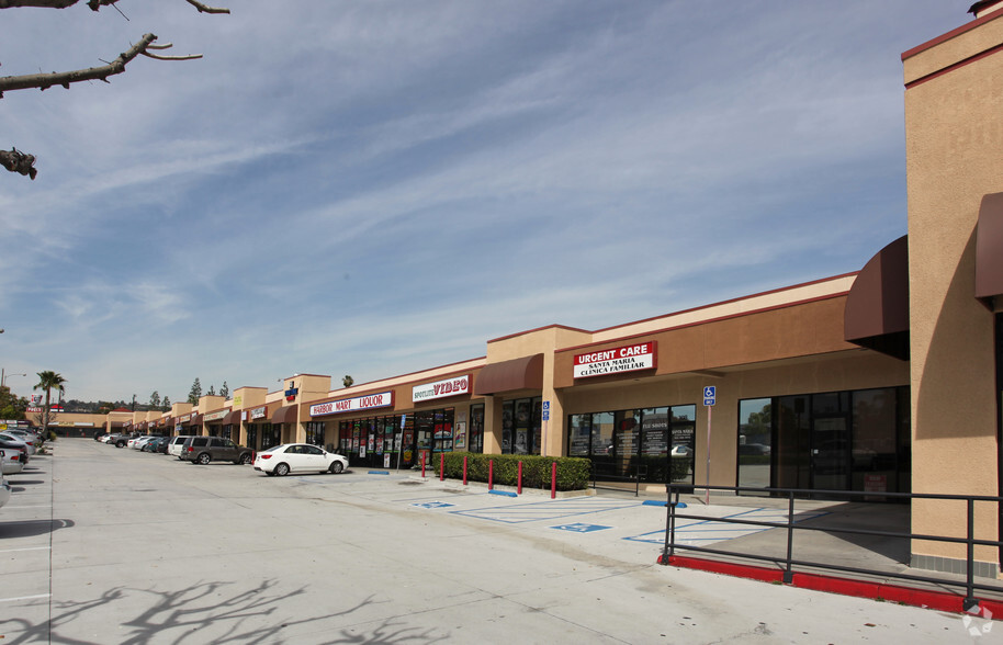 300-450 N Harbor Blvd, La Habra, CA for lease - Building Photo - Image 3 of 3