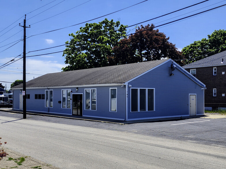 145 Newport Ave, Pawtucket, RI for lease - Building Photo - Image 2 of 20