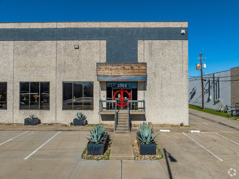 3505 Garden Brook Dr, Farmers Branch, TX for sale - Building Photo - Image 2 of 14