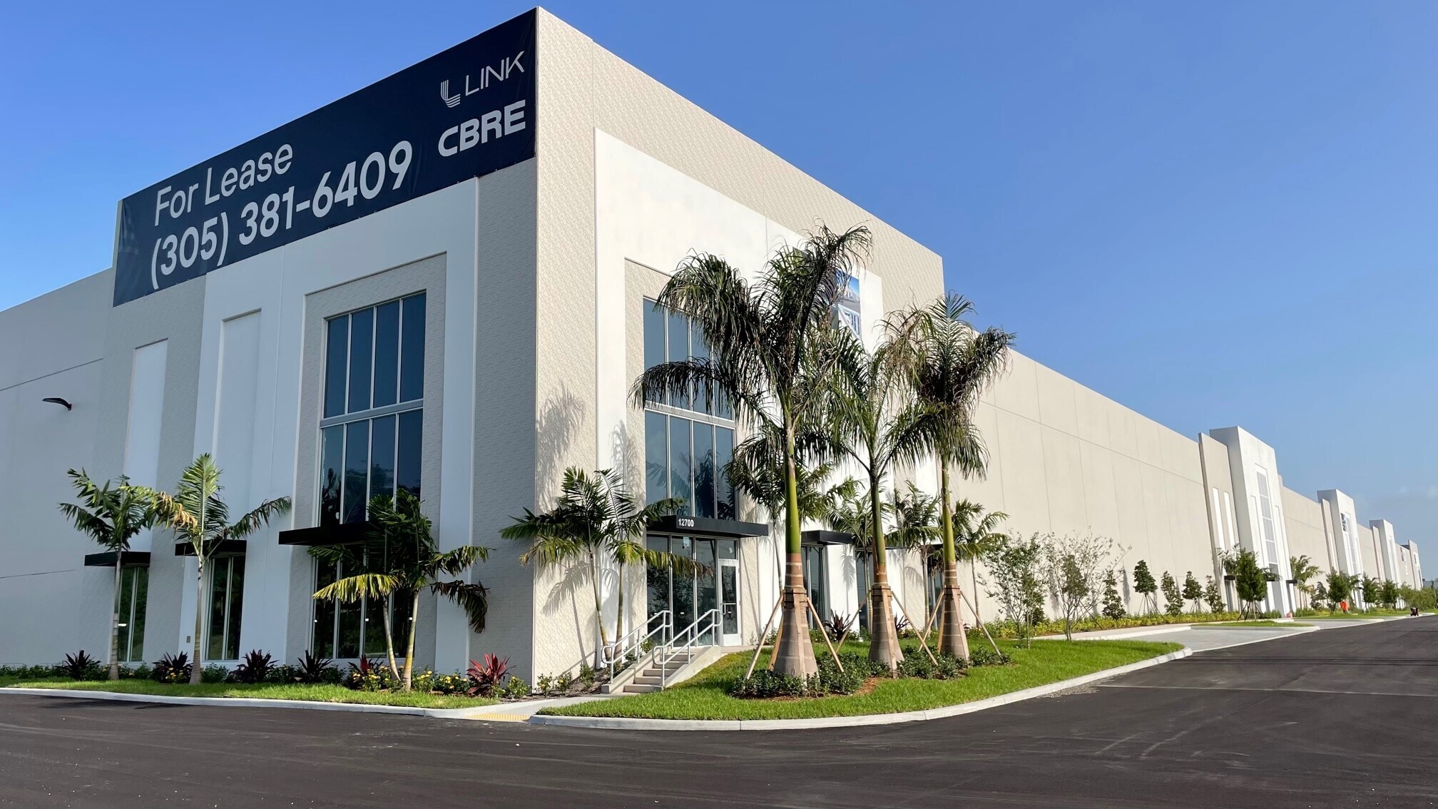 12700 NW Le Jeune Rd, Opa Locka, FL 33054 Ironwood Commerce Center