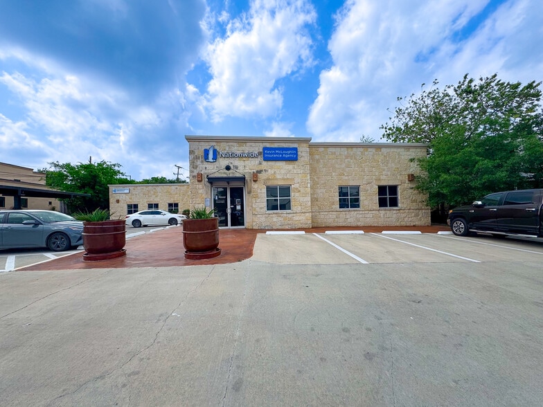 306 W Sunset Rd, San Antonio, TX for lease - Building Photo - Image 1 of 9