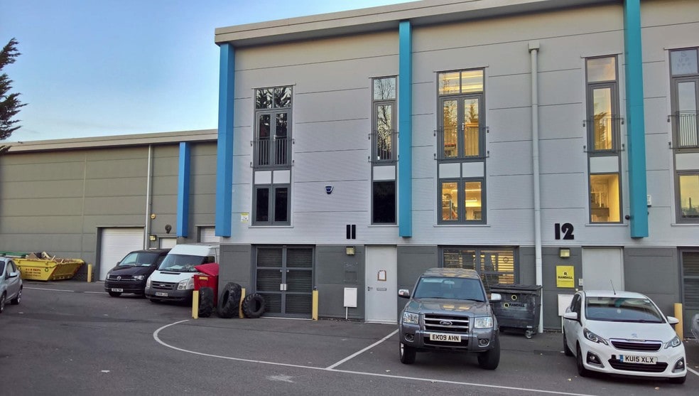 123 Rainham Rd N, Dagenham for lease - Building Photo - Image 2 of 5