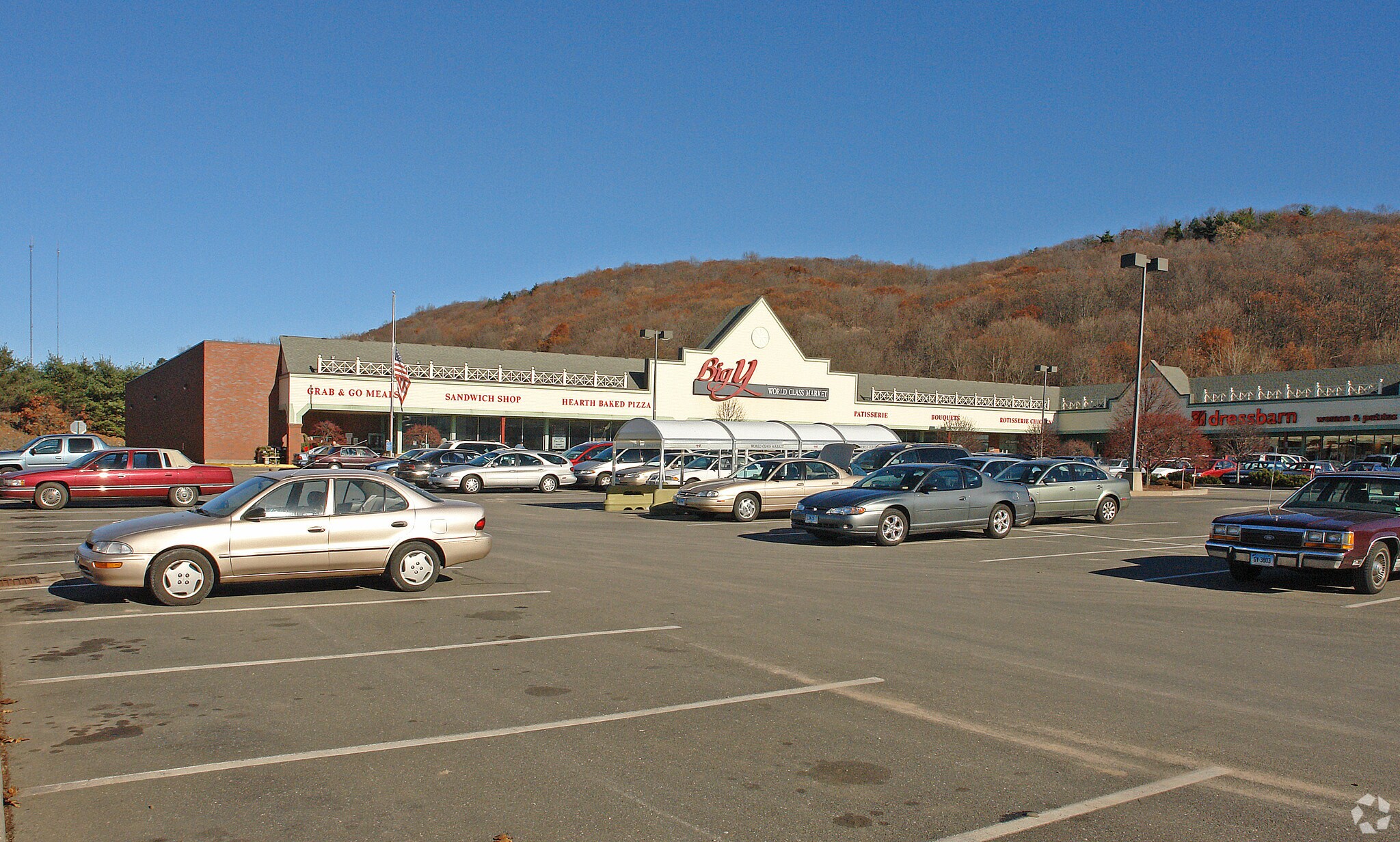 275 New Britain Ave, Plainville, CT for sale Primary Photo- Image 1 of 1