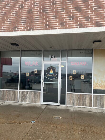 1080 Riverplace Mall, Amery, WI for lease - Building Photo - Image 1 of 1