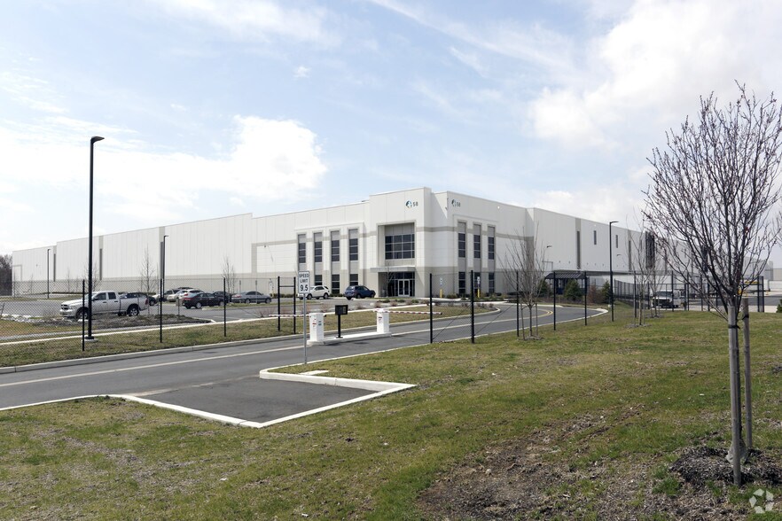 58 Station Rd, Cranbury, NJ for sale - Primary Photo - Image 1 of 1