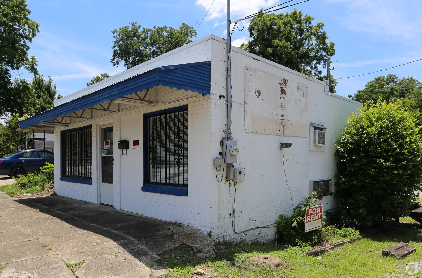 1919 Summerville Rd, Phenix City, AL 36867