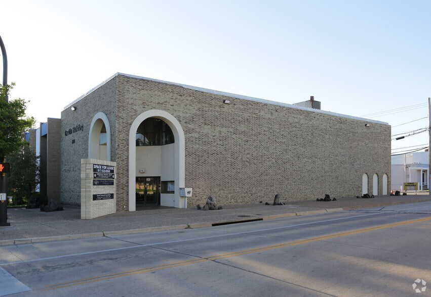 318 W Main St, Arlington, TX for sale - Primary Photo - Image 1 of 1