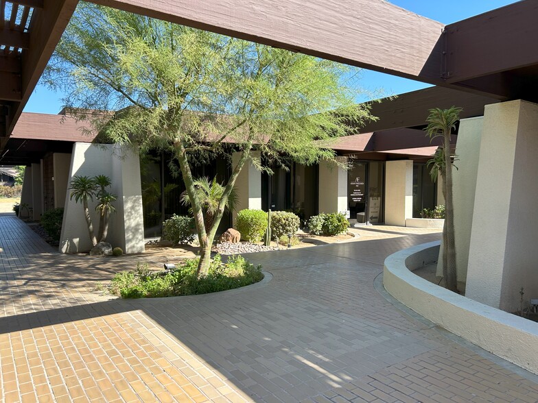 69844-69848 Highway 111, Rancho Mirage, CA for lease - Primary Photo - Image 1 of 21