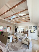 3360 S Robertson Blvd, Los Angeles CA - Loft