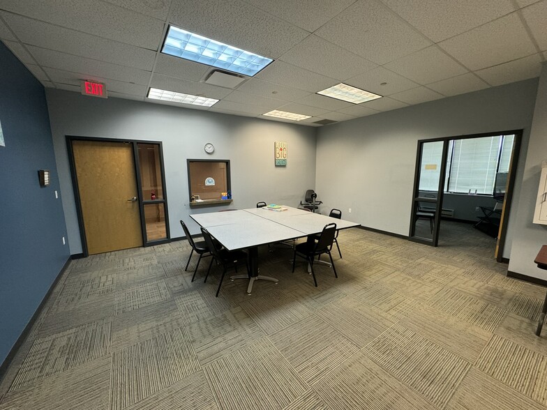 7580 Northcliff Ave, Brooklyn, OH for lease - Interior Photo - Image 1 of 8