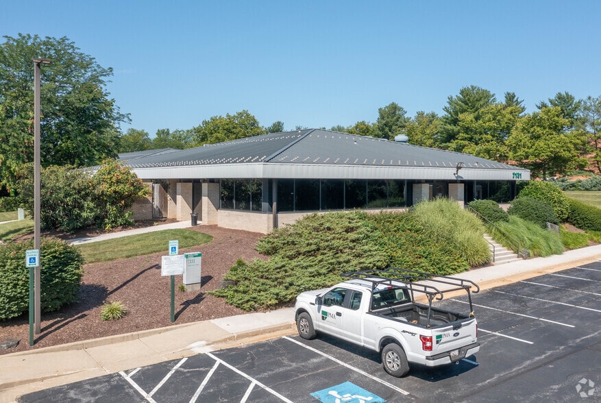 7131 Ambassador Rd, Windsor Mill, MD 21244