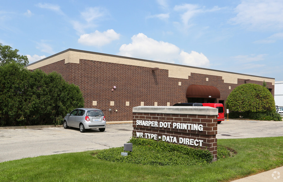 8120 River Dr, Morton Grove, IL for lease - Building Photo - Image 1 of 20