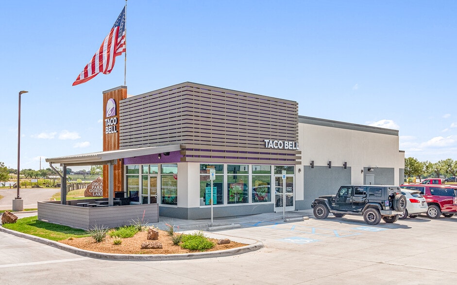 301 SW Access Rd, Iowa Park, TX for sale - Primary Photo - Image 1 of 1