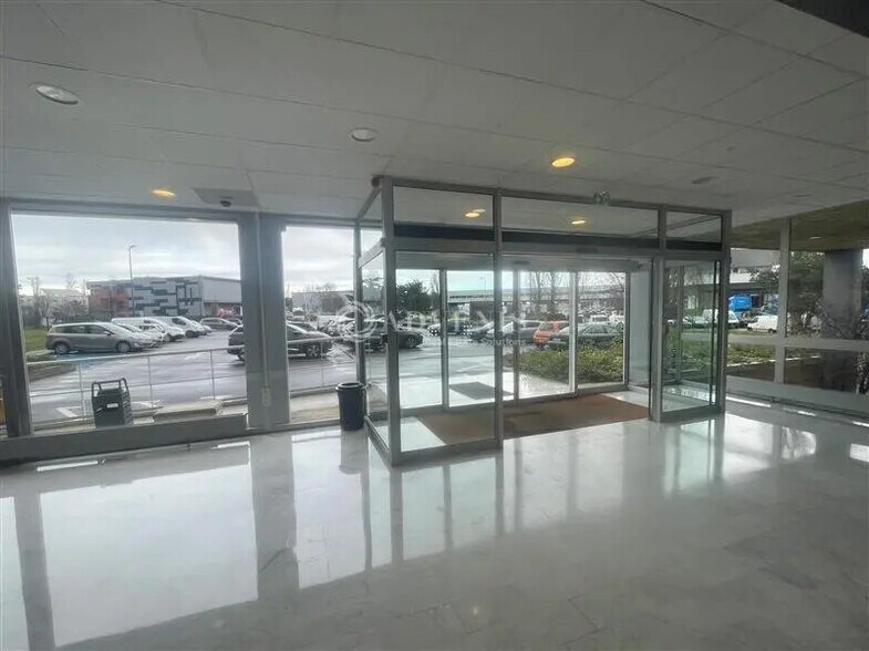 Office in Aulnay-sous-Bois for lease - Building Photo - Image 2 of 6