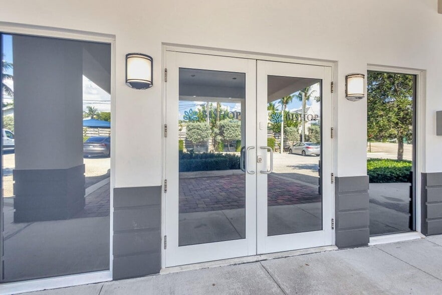 402 SE 6th Ave, Delray Beach, FL for sale - Building Photo - Image 3 of 39