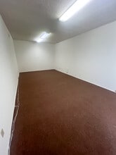 2100 N Sepulveda Blvd, Manhattan Beach, CA for lease Interior Photo- Image 2 of 7