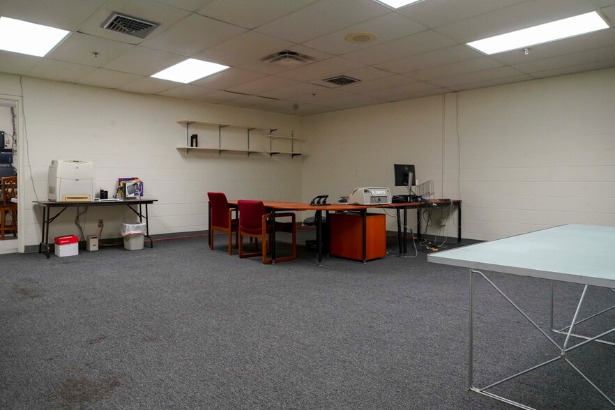 525 S Highway 77, Robstown, TX for lease - Interior Photo - Image 3 of 10