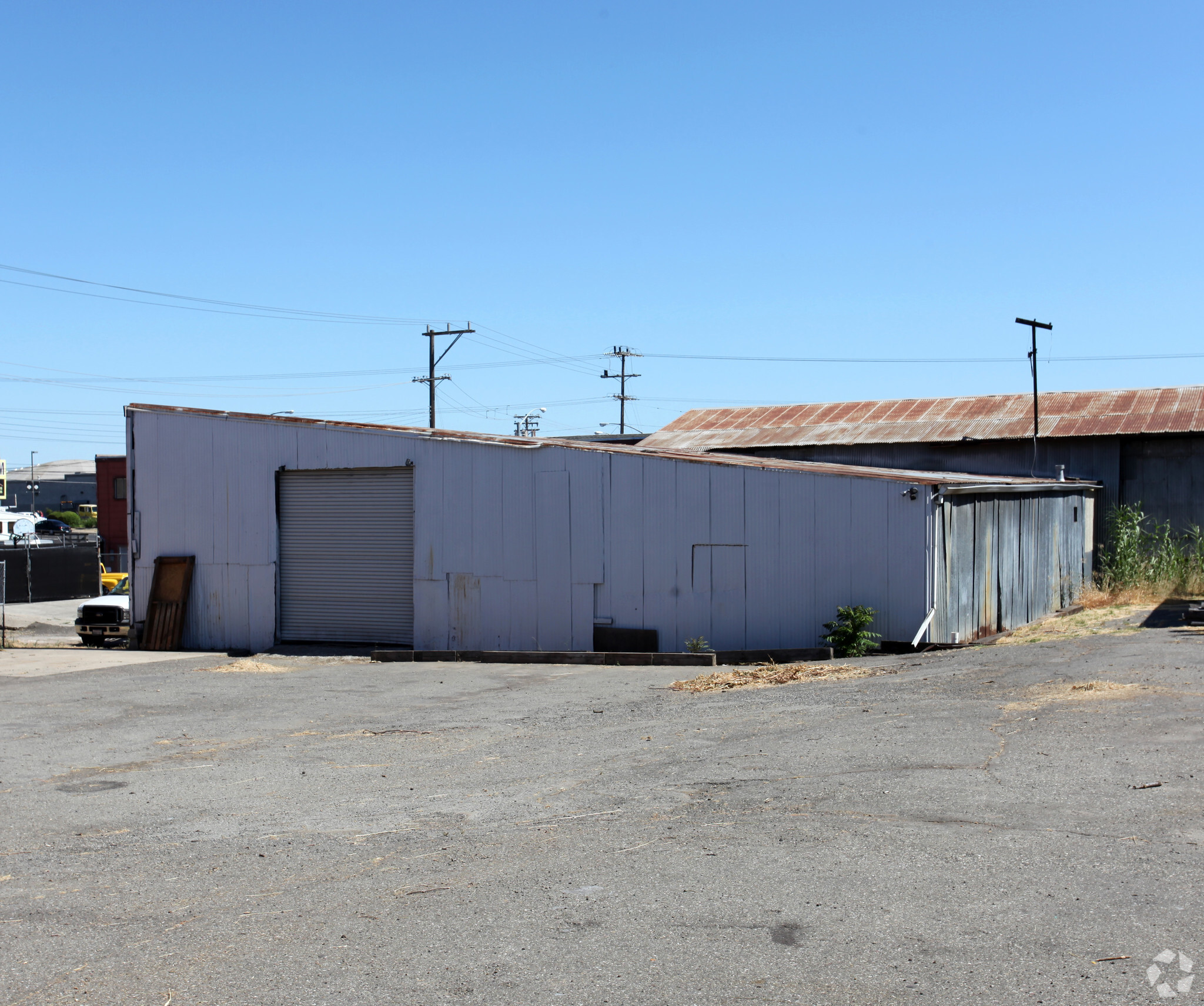 980 Calvados Ave, Sacramento, CA for lease Primary Photo- Image 1 of 3