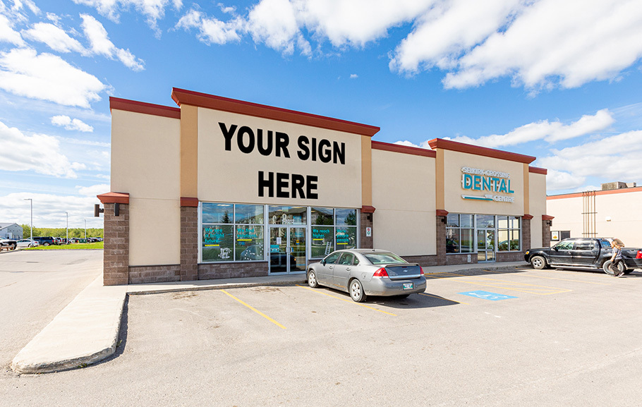 1012 Manitoba Av, Selkirk, MB for lease - Primary Photo - Image 1 of 7