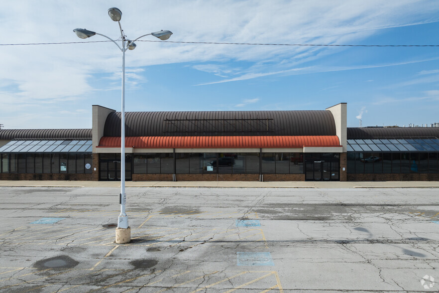 1316 Oak Harbor Rd, Fremont, OH for sale - Primary Photo - Image 1 of 1