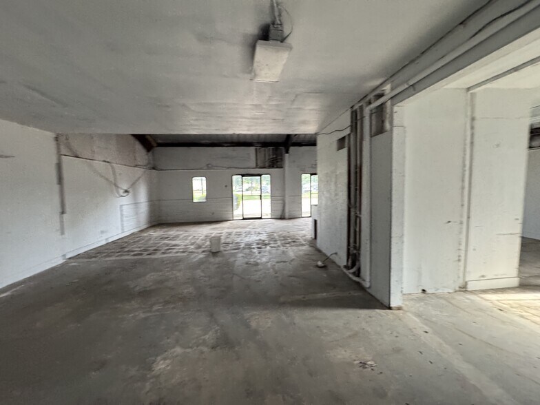 40120 Industrial Park Cir, Georgetown, TX for lease - Building Photo - Image 2 of 16