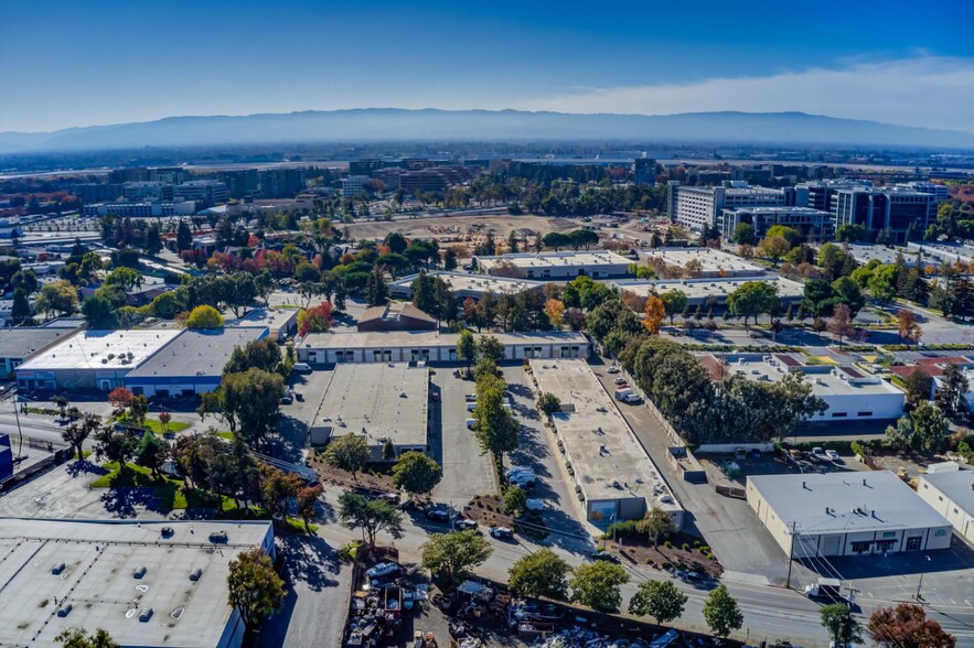 1721-1725 Rogers Ave, San Jose, CA for lease - Building Photo - Image 2 of 4